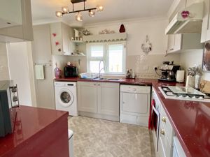 Kitchen- click for photo gallery
